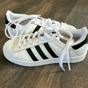 Adidas. Kids size 5/womens 7